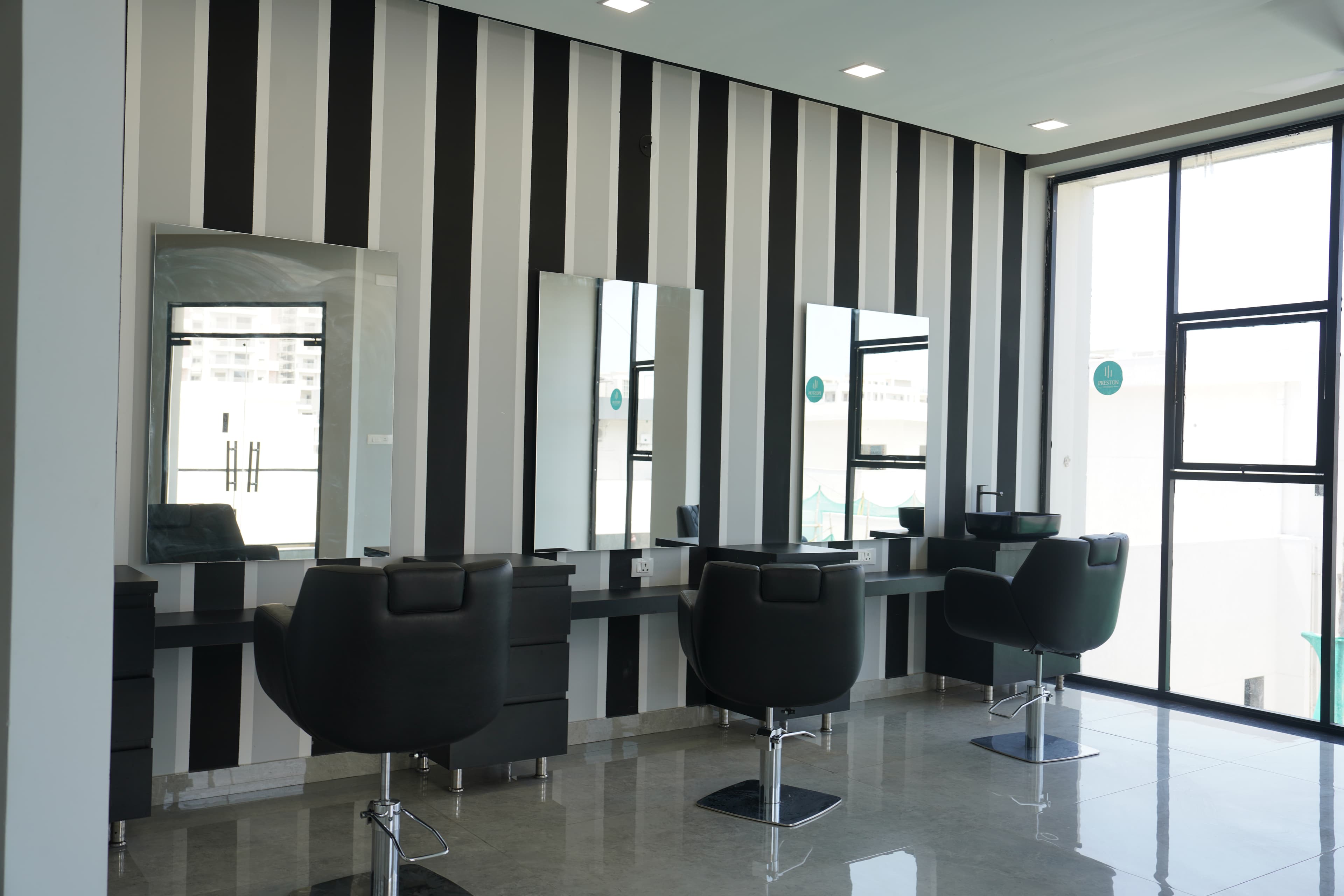 Salon & Spa